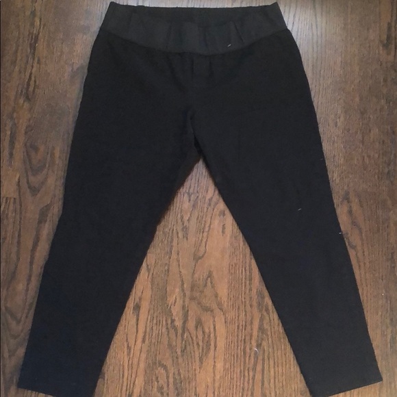 GAP Pants - GAP maternity skinny pants.